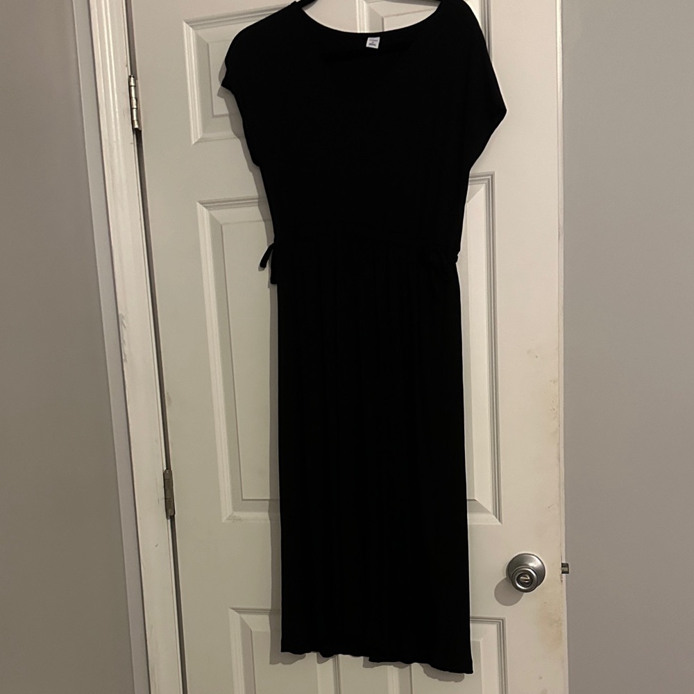 Old Navy Classic Black Midi Dress